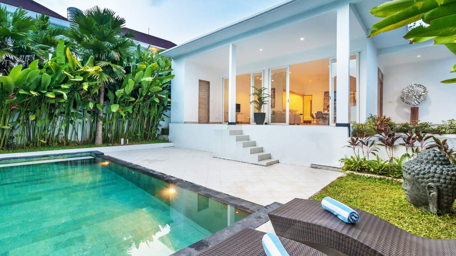 31 mas 3 pool night a